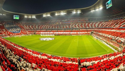 爱游戏体育在线-上海申花曼努陶维奇力挽狂澜，全队士气高昂剑指亚冠胜利